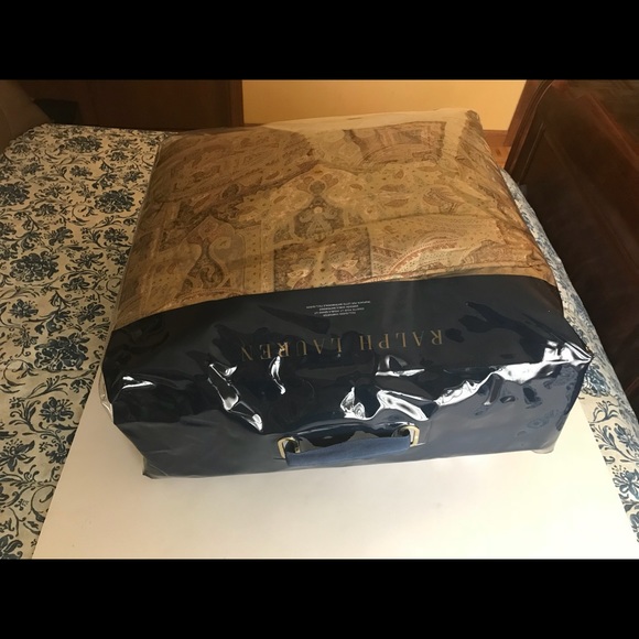 Polo Ralph Lauren Queen Comforter - Picture 3 of 6